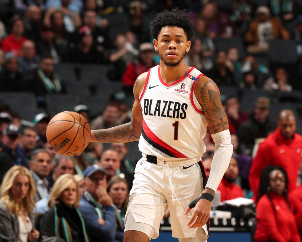 场均15+9一人撑起男篮内线 胡金秋要弥补3年前遗憾