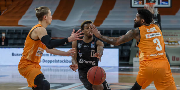 欧冠-多纳鲁马两扑点 利物浦点球战总分2-5巴黎止步16强.