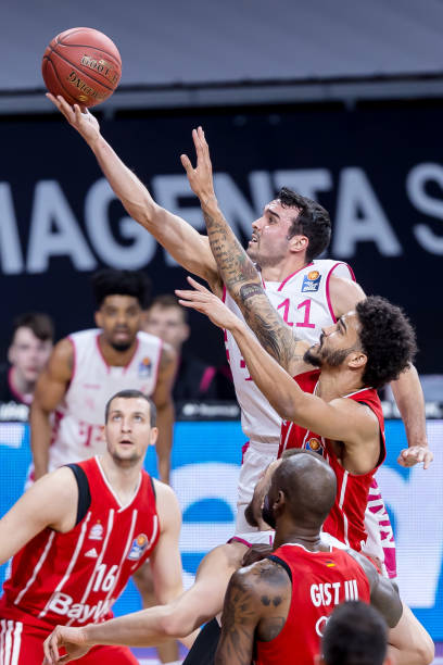 本泽马大概率重回皇家马德里.