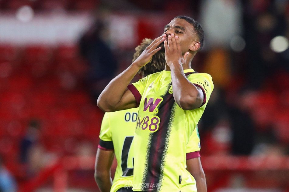 正是因为连 正是因为连