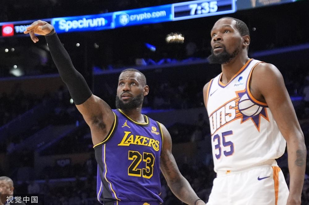 《寂静岭f》狐面男演员cos游戏造型：优雅气质完美复刻